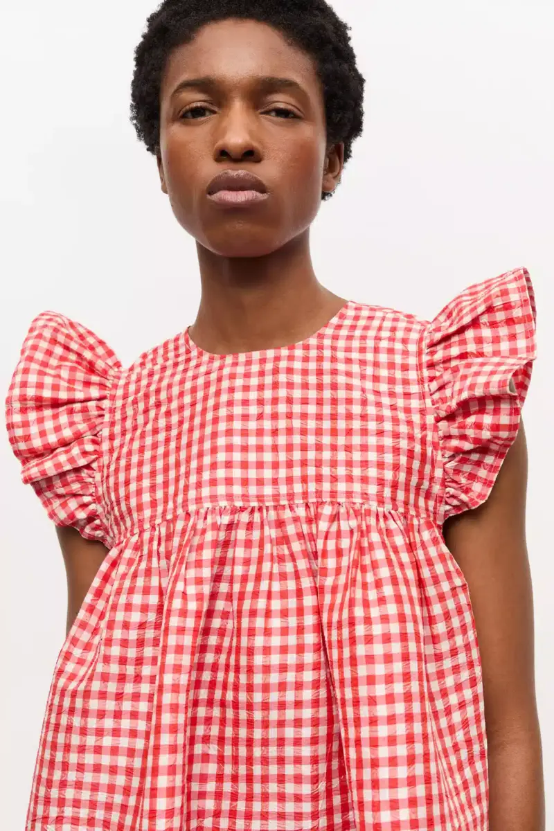 Vestido rojo de tafetán arrugado a cuadros Vestido rojo de tafetán arrugado a cuadros